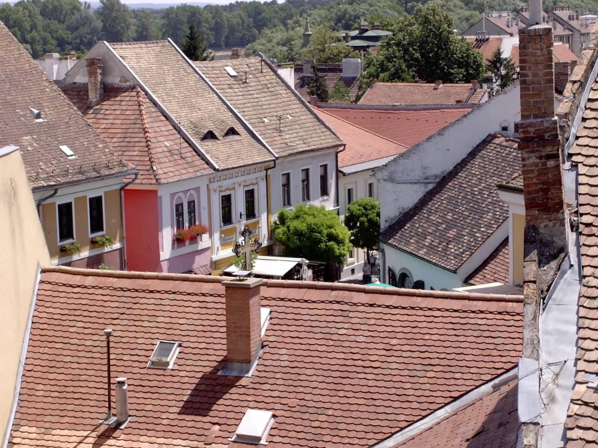 Nr 100 Szentendre Hotel Panzio Szolgaltatasok Exterior foto