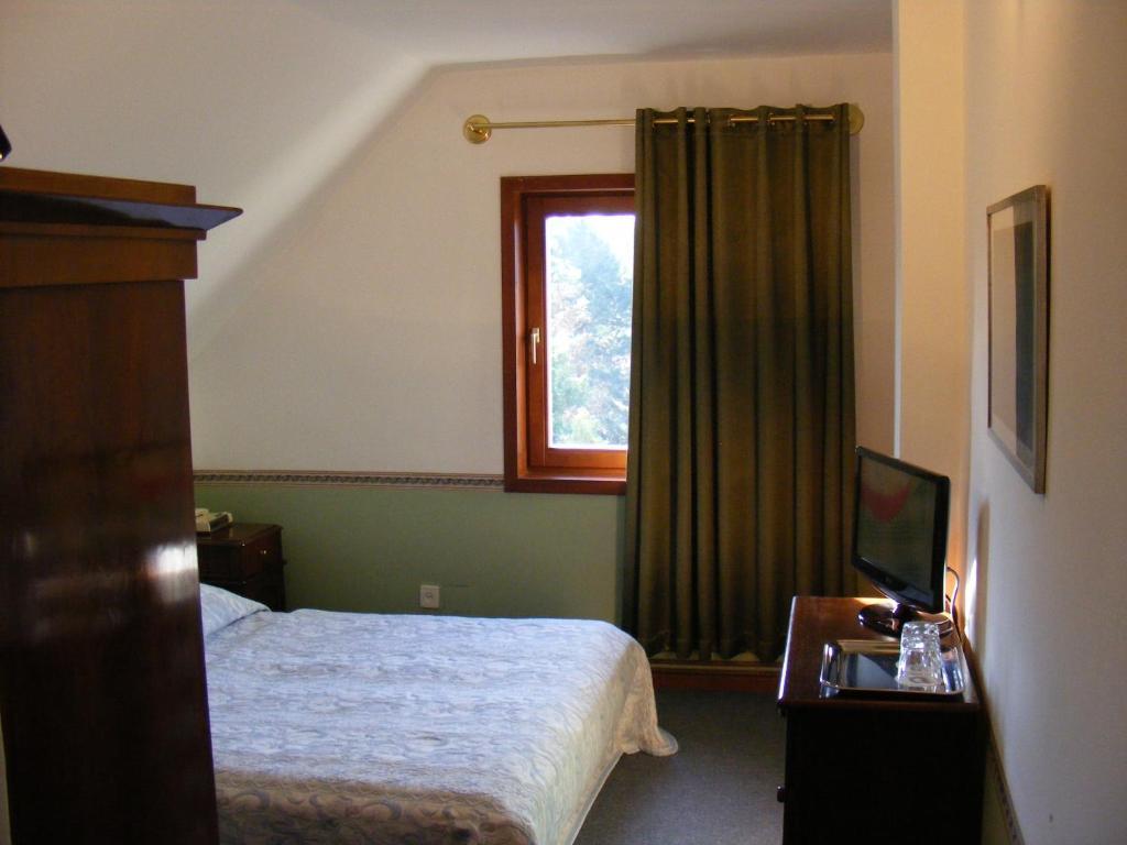 Nr 100 Szentendre Hotel Panzio Szolgaltatasok Zimmer foto